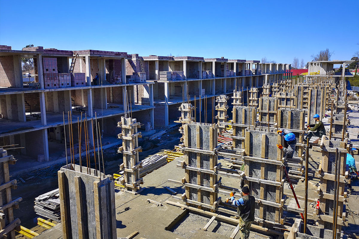 houses under construction in Batumi with land